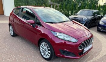 FORD Fiesta  | FWD (przód) | Manualna | 82 KM | Bordowy full