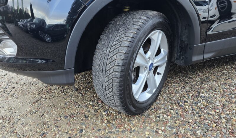Ford Kuga | FWD (przód) | Manualna | 150 KM | Czarny full