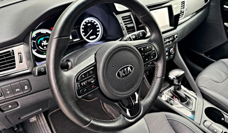 KIA Niro  | FWD (przód) | Automatyczna | 105 KM | Granatowy full