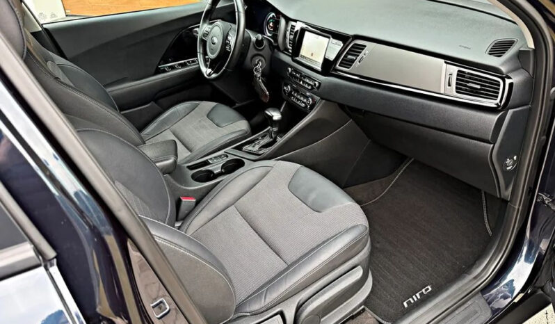 KIA Niro  | FWD (przód) | Automatyczna | 105 KM | Granatowy full