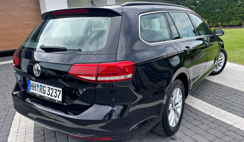 VOLKSWAGEN Passat Variant | FWD (przód) | Automatyczna | 150 KM | Czarny full