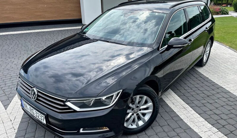 VOLKSWAGEN Passat Variant | FWD (przód) | Automatyczna | 150 KM | Czarny full