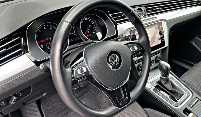 VOLKSWAGEN Passat Variant | FWD (przód) | Automatyczna | 150 KM | Czarny full