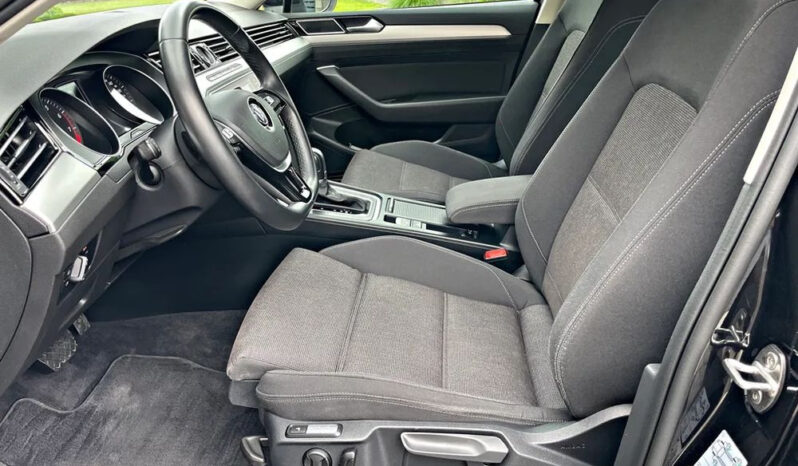 VOLKSWAGEN Passat Variant | FWD (przód) | Automatyczna | 150 KM | Czarny full