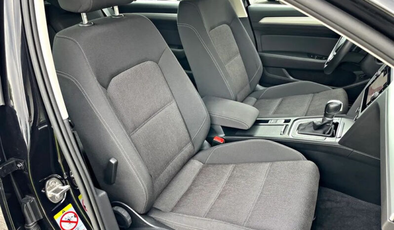 VOLKSWAGEN Passat Variant | FWD (przód) | Automatyczna | 150 KM | Czarny full