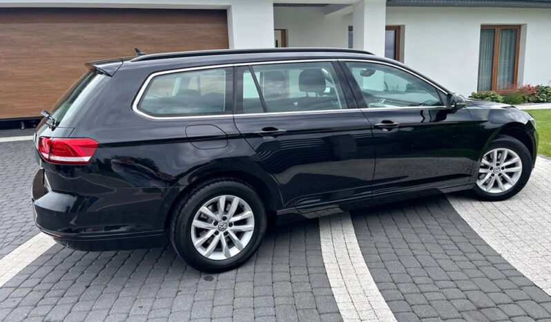 VOLKSWAGEN Passat Variant | FWD (przód) | Automatyczna | 150 KM | Czarny full