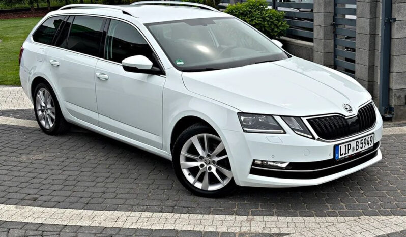 SKODA Octavia  | FWD (przód) | Automatyczna | 150 KM | Biały full