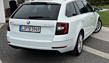 SKODA Octavia  | FWD (przód) | Automatyczna | 150 KM | Biały full