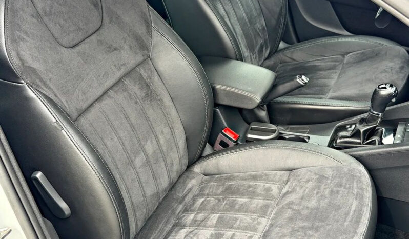 SKODA Octavia  | FWD (przód) | Automatyczna | 150 KM | Biały full