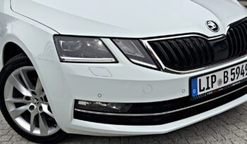 SKODA Octavia  | FWD (przód) | Automatyczna | 150 KM | Biały full