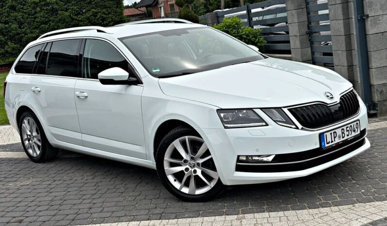 SKODA Octavia  | FWD (przód) | Automatyczna | 150 KM | Biały full