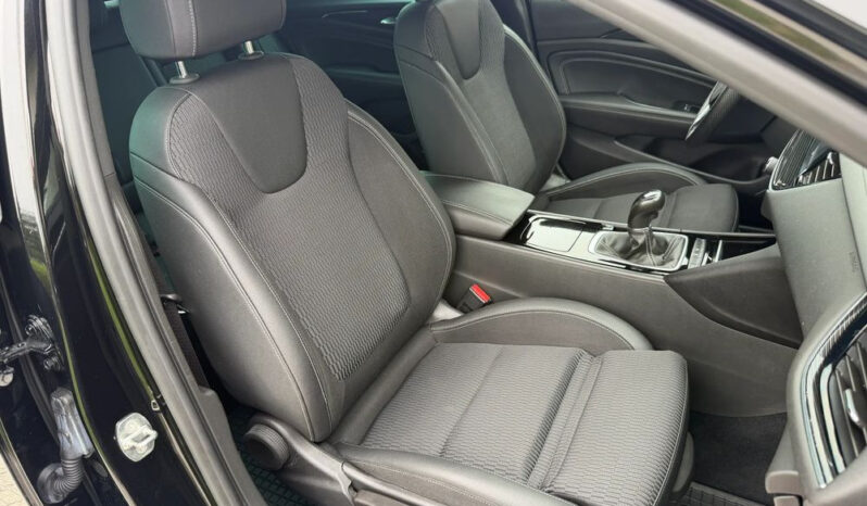 OPEL Insignia  | FWD (przód) | Manualna | 165 KM | Czarny full