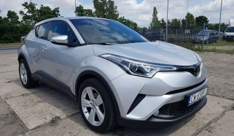 TOYOTA C-HR | FWD (przód) | Automatyczna | 116 KM | Srebrny full
