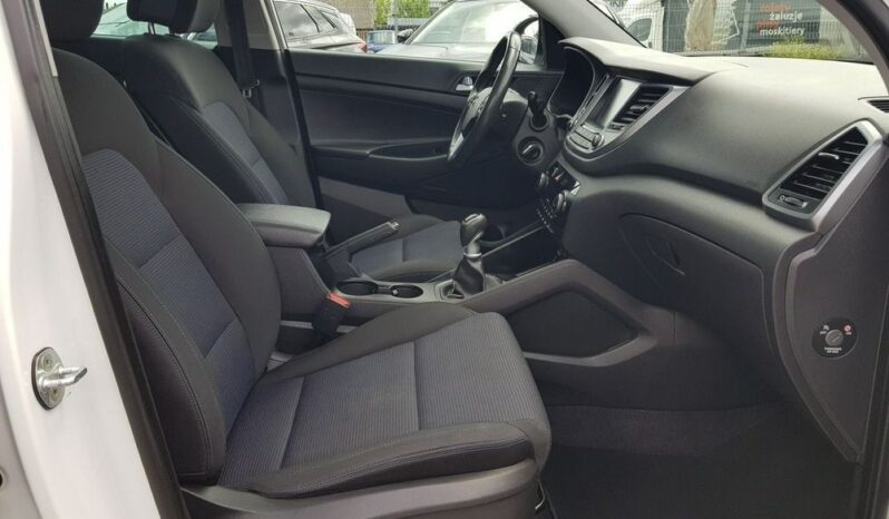 HYUNDAI Tucson  | FWD (przód) | Manualna | 136 KM | Biały full