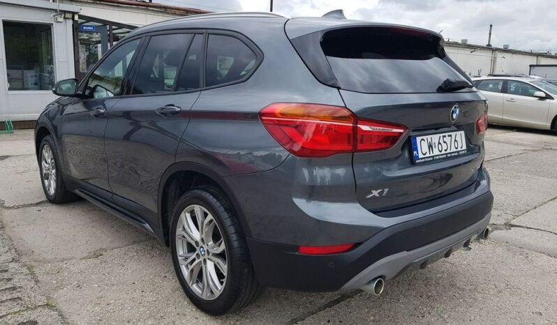 BMW X1  | FWD (przód) | Automatyczna | 150 KM | Szary full