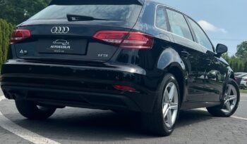 AUDI   A3     150 KM    Manualna    FWD (przód)    Czarny full