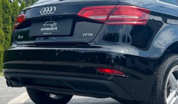 AUDI   A3     150 KM    Manualna    FWD (przód)    Czarny full
