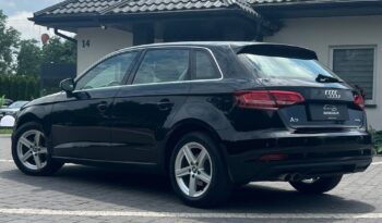 AUDI   A3     150 KM    Manualna    FWD (przód)    Czarny full