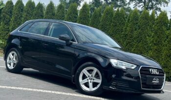 AUDI   A3     150 KM    Manualna    FWD (przód)    Czarny full