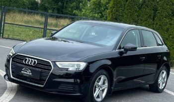 AUDI   A3     150 KM    Manualna    FWD (przód)    Czarny full