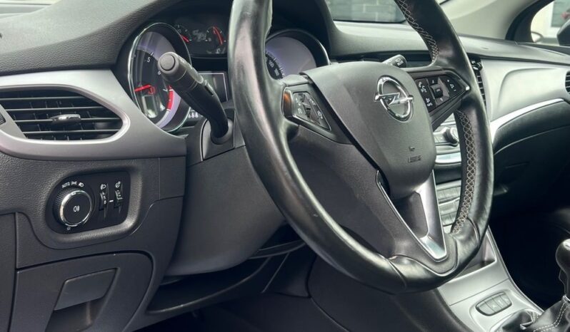 OPEL   Astra    125 KM    Manualna    FWD (przód)    Czarny full