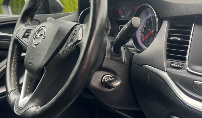 OPEL   Astra    125 KM    Manualna    FWD (przód)    Czarny full