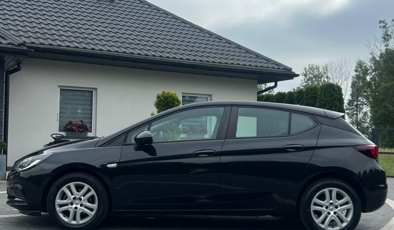 OPEL   Astra    125 KM    Manualna    FWD (przód)    Czarny full