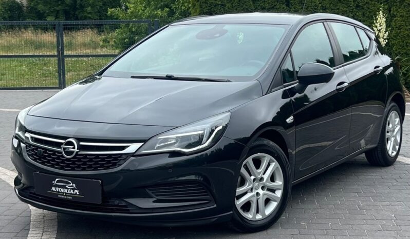 OPEL   Astra    125 KM    Manualna    FWD (przód)    Czarny full
