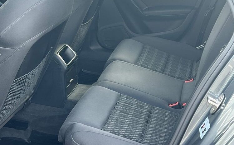 Audi   A4 Avant    177 KM    Automatyczna    4×4 (stały)    Szary full
