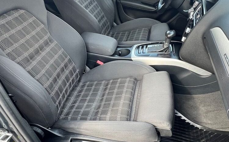 Audi   A4 Avant    177 KM    Automatyczna    4×4 (stały)    Szary full