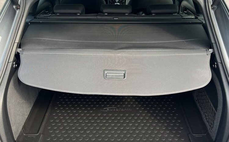 Audi   A4 Avant    177 KM    Automatyczna    4×4 (stały)    Szary full