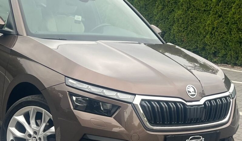Skoda   Kamiq    110 KM    Automatyczna    FWD (przód)    Brązowy full