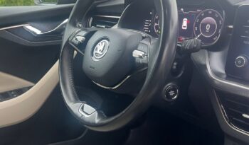 Skoda   Kamiq    110 KM    Automatyczna    FWD (przód)    Brązowy full