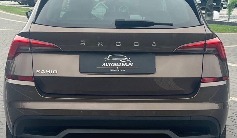 Skoda   Kamiq    110 KM    Automatyczna    FWD (przód)    Brązowy full