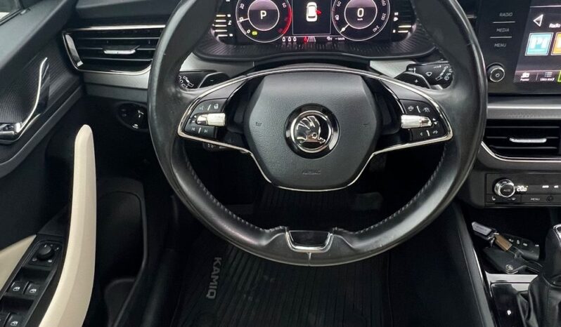 Skoda   Kamiq    110 KM    Automatyczna    FWD (przód)    Brązowy full