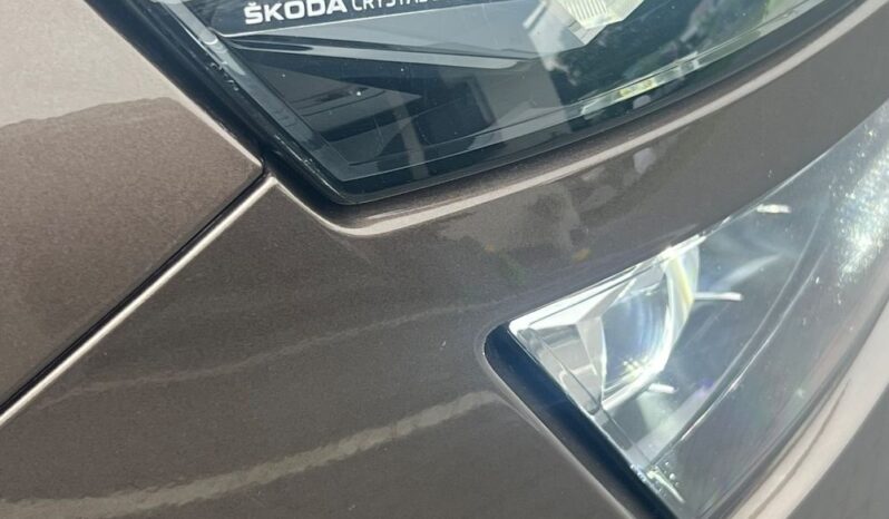 Skoda   Kamiq    110 KM    Automatyczna    FWD (przód)    Brązowy full