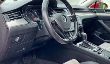 Volkswagen   Passat Variant    190 KM    Automatyczna    FWD (przód)    Czerwony full