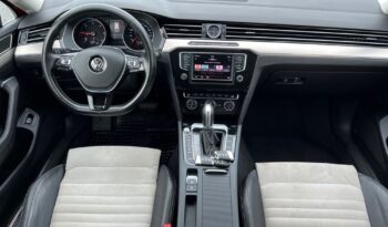 Volkswagen   Passat Variant    190 KM    Automatyczna    FWD (przód)    Czerwony full