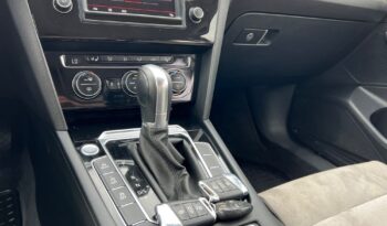 Volkswagen   Passat Variant    190 KM    Automatyczna    FWD (przód)    Czerwony full