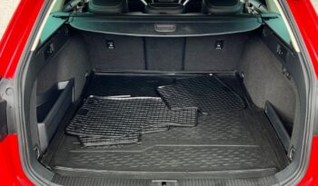 Volkswagen   Passat Variant    190 KM    Automatyczna    FWD (przód)    Czerwony full