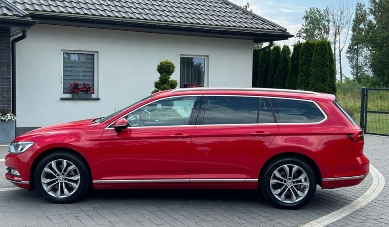 Volkswagen   Passat Variant    190 KM    Automatyczna    FWD (przód)    Czerwony full