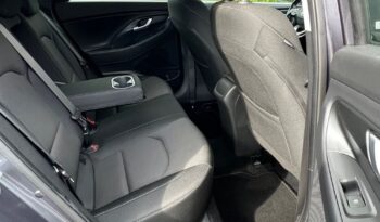Hyundai   i30    115 KM    Manualna    FWD (przód)    Szary full