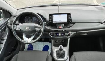 Hyundai   i30    115 KM    Manualna    FWD (przód)    Szary full