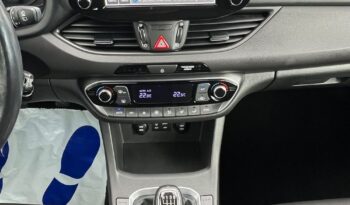 Hyundai   i30    115 KM    Manualna    FWD (przód)    Szary full