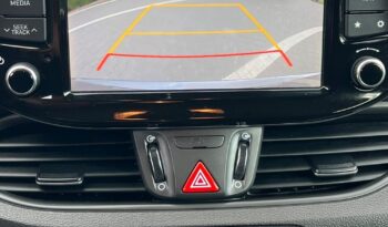Hyundai   i30    115 KM    Manualna    FWD (przód)    Szary full