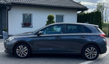 Hyundai   i30    115 KM    Manualna    FWD (przód)    Szary full