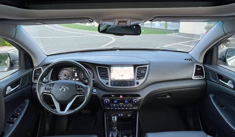 Hyundai   Tucson    177 KM    Automatyczna    4×4 (doł. ręcznie)    Inny kolor full