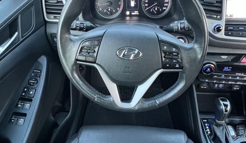 Hyundai   Tucson    177 KM    Automatyczna    4×4 (doł. ręcznie)    Inny kolor full