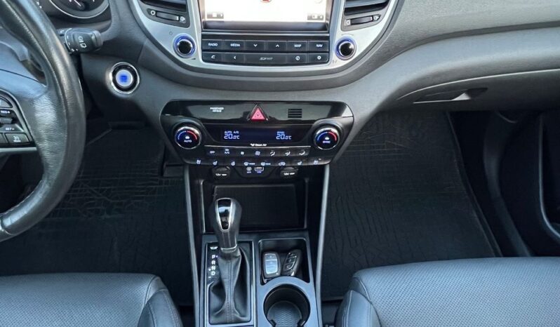 Hyundai   Tucson    177 KM    Automatyczna    4×4 (doł. ręcznie)    Inny kolor full