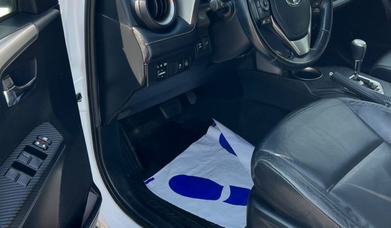 Toyota   RAV4    151 KM    Automatyczna    4×4 (doł. ręcznie)    Biały full